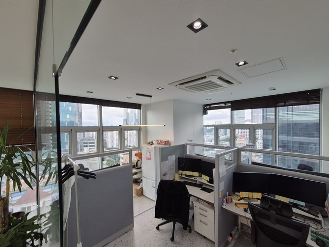 쾌적한 환경을 갖춘 인트로맨 컨택센터 내부 전경. ⓒ 인트로맨