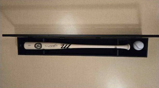 트럼프 대통령이 이재명 대통령에게 트럼프 대통령의 인장이 담긴 야구세트를 선물했다. ⓒ 대통령실