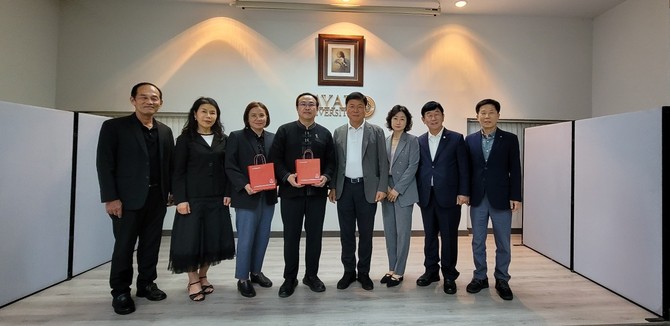 재단법인 피플이 지난달 27일 파얍대학교를 방문해 한국 문화 콘텐츠와 언어 교육을 활용한 학술 교류 방안에 대해 논의했다. ⓒ 재단법인 피플