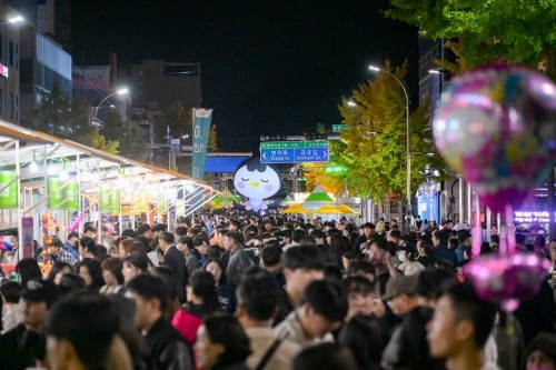 원도심 중앙로 일원에서 열린 '2025 순천 푸드앤아트페스티벌'에 약 37만명이 방문했다. ⓒ 순천시