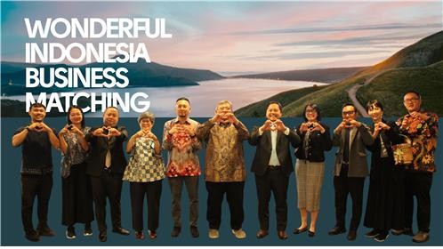 인도네시아 관광창조경제부 관계자들이 기념사진을 촬영하고 있다. ⓒ프라임경제