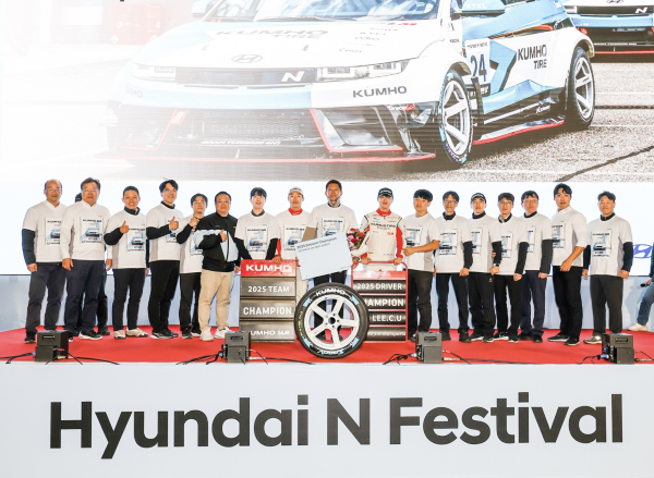 금호 SL모터스포츠팀이 2025 현대N페스티벌 eN1 클래스에서 팀 챔피언을 차지했다. ⓒ 금호타이어