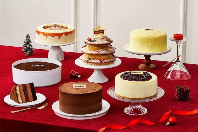 스타벅스 크리스마스 온라인 스토어 배송 전용 케이크 라인업. ⓒ 스타벅스 코리아