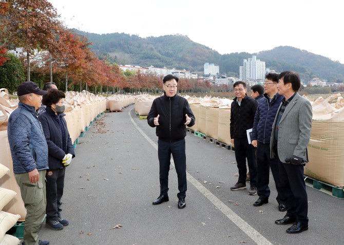 하동군 2025년 건조벼 첫 수매 개시. ⓒ 프라임경제
