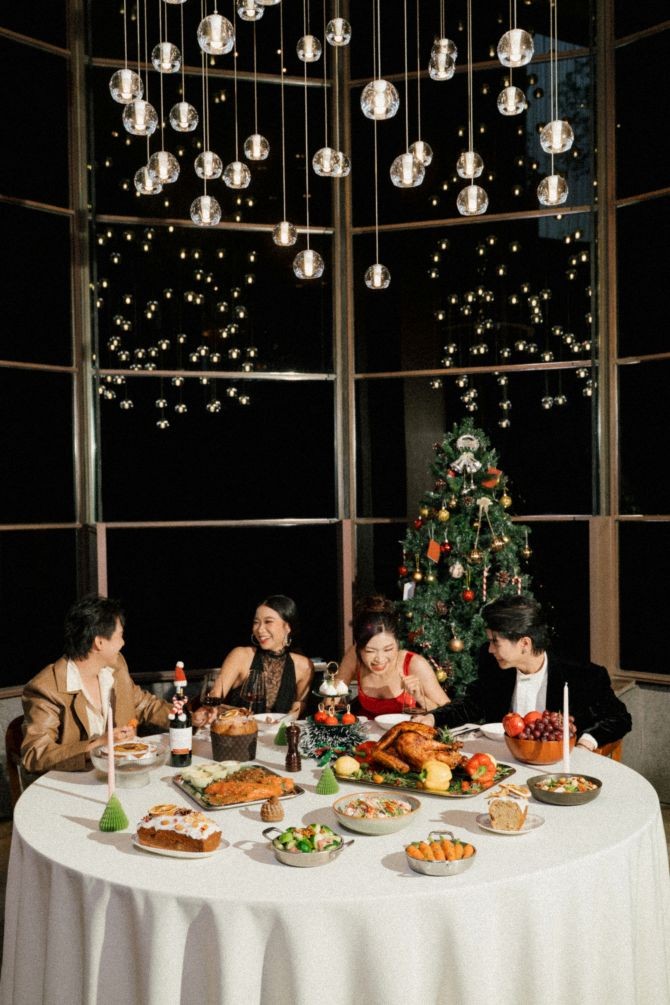 뉴월드 호텔 & 리조트(New World Hotels & Resorts)에서 연말연시를 맞아 가족, 친구들과의 유대감을 더욱 돈독히 하고 의미 있는 순간을 선사할 '기쁨의 여정(A Journey of Joy)' 캠페인을 선보인다. © 뉴월드 호텔 & 리조트