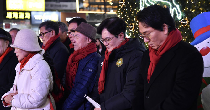 김포시가 구래동 문화의 거리에서 트리 점등식을 열었다. ⓒ 김포시