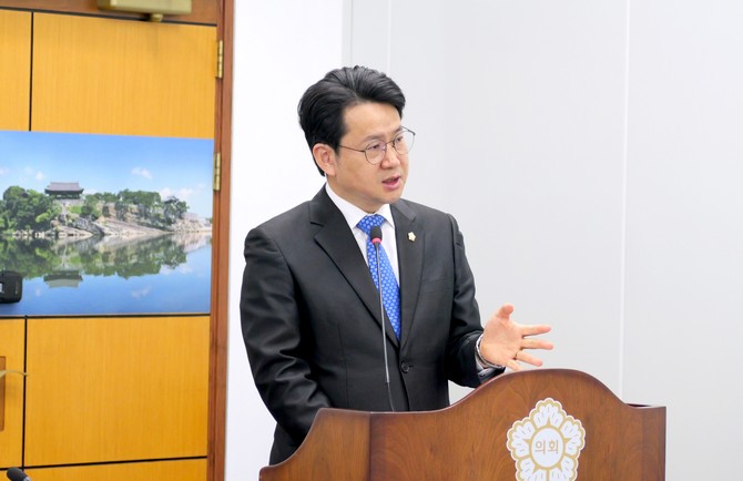 윤성관 진주시의원이 창업기획자·벤처투자 육성 조례에 대해 설명하고 있다. ⓒ 프라임경제