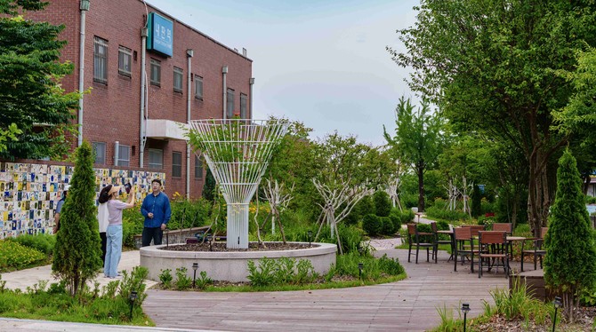 열린정원 운영분야 우수사례로 선정된 세종 아뜰리에 정원. ⓒ 산림청