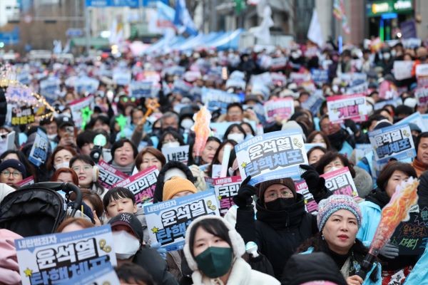 지난해 12월7일 광주 금남로 윤석열 탄핵 촉구 촛불집회 모습. ⓒ 프라임경제