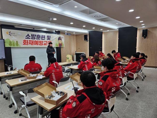 지난 3일 영양 산촌문화누림센터에서 실시된 모의 산불대응훈련 모습. ⓒ 영양군