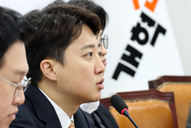 이준석 개혁신당 대표도 지난 11일에 이어 이날도 페이스북을 통해 특검 도입을 천명했다. © 연합뉴스