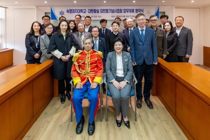 지난 3월6일 서울 용산구 숙명여대 행정관에서 역사적인 '숙명여자대학교-대한황실의친왕기념사업회 업무협약식'이 진행됐다. ⓒ 숙명여대