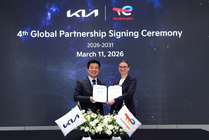 기아가 토탈에너지스 윤활유와 글로벌 파트너십 계약을 연장했다. ⓒ 기아