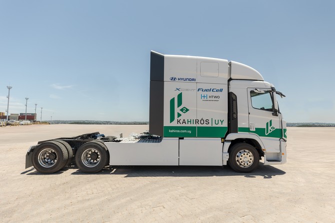 친환경 물류 구축 프로젝트 투입을 위해 우루과이 현지에 공급된 현대차 엑시언트 수소전기트럭. ⓒ 현대자동차