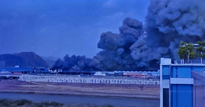 20일 오후 1시17분께 대전 대덕구 문평동에 위치한 안전공업㈜ 자동차부품 제조 공장에서 폭발 화재가 발생했다. ⓒ YTN 캡처