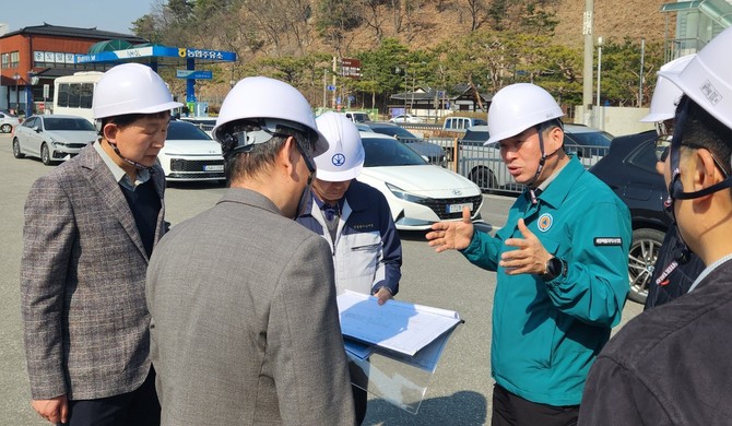 초광역건설환경위원회 현장 방문 모습. ⓒ 의회사무국