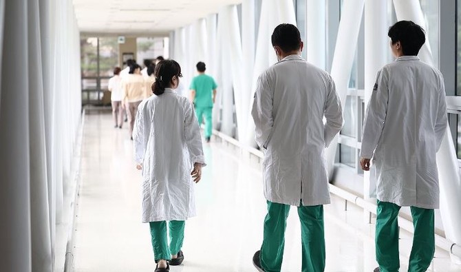 의정 갈등 기간 동안 중증환자 입원진료를 유지한 의료기관에 대해 정부가 다음 달 말 건강보험 재정 약 1조원을 지급한다. © 연합뉴스