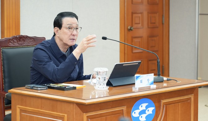 2일 '중동전쟁 비상 대응대책반' 첫 회의를 개최하고 있다. ⓒ 수협중앙회