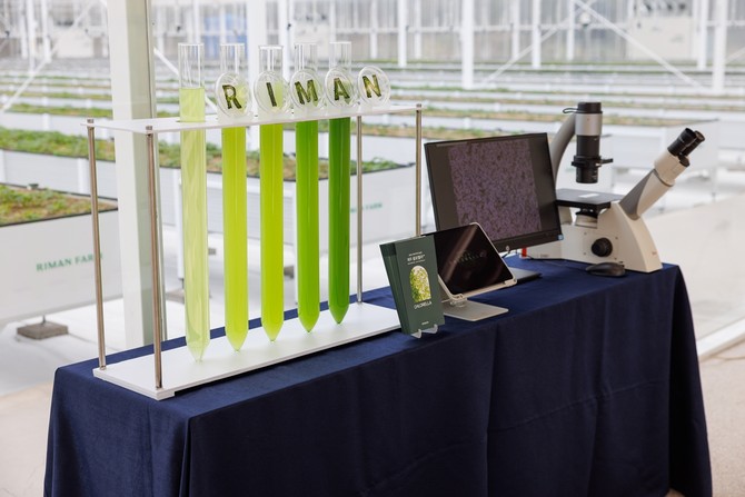 리만팜에 비치된 제주 클로렐라 연구 자료. ⓒ 리만코리아