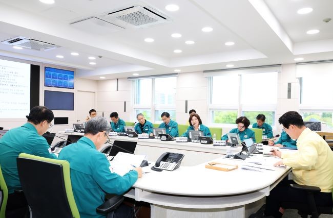 경산시 2026년 여름철 자연 재난 사전 대비 자체 점검 회의 모습. ⓒ 경산시