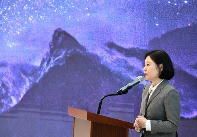 에페 발족식 오프닝을 진행하고 있는 임주현 부회장. © 한미약품