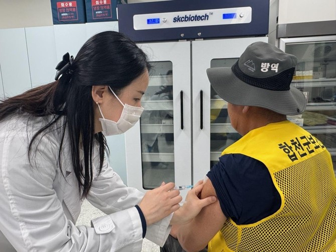 합천군이 3월부터 파상풍 감염 위험이 높은 군청 소속 현업근로자 530명을 대상으로 파상풍 무료 예방접종을 실시하고 있다. ⓒ 합천군