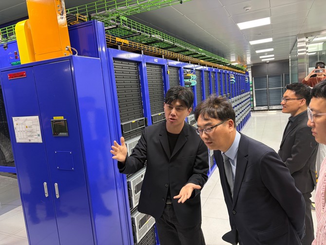 과학기술정보통신부가 29일 국산 인공지능 반도체 상용화 현장을 점검하고 애로사항을 청취했다. ⓒ 과학기술정보통신부