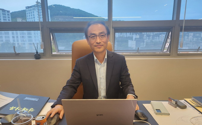 김백산 한울반도체 대표이사는 불확실성을 원천적으로 제거해 주주와 투자자들의 우려를 불식시키겠다는 강한 의지를 표명했다. ⓒ 한울반도체