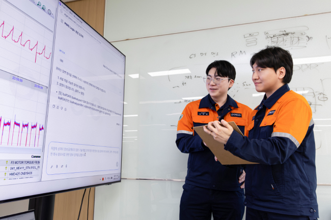 EIC기술부 팀원들이 PIMS 로직 생성 도우미를 활용하고 있다. ⓒ 포스코