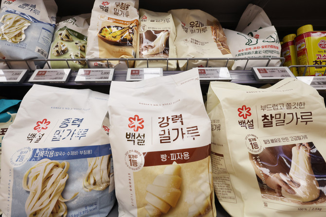 서울의 한 대형마트 밀가루 판매대. ⓒ 연합뉴스