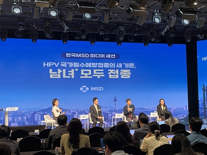 이날 의료계는 HPV 백신이 여성뿐 아니라 남성의 암·감염질환 예방에도 중요한 만큼 접종 인식 전환이 필요하다고 강조했다. =박선린 기자
