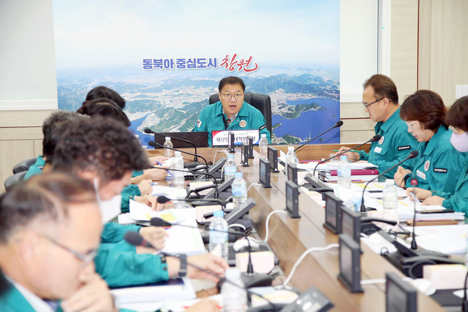창원시가 시 재난안전대책본부와 진해구 부경신항수협 일원에서 유관기관 및 민간단체, 지역주민 등 250여 명이 참여한 가운데 '2026년 재난대응 안전한국훈련'을 실시하고 있다. ⓒ 창원시