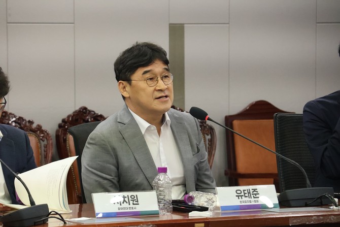 한국피지컬AI협회가 국회에서 열린 'AI 강국 실현과 일자리 보호 토론회'에 참석해 피지컬AI 시대의 산업 전환과 일자리 대응 방향을 제시했다. ⓒ 마음AI