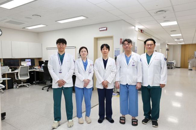 계명대 동산병원 부정맥팀(왼쪽부터 위영준, 정민수, 황종민, 박형섭, 정태완). ⓒ 계명대학교 동산병원