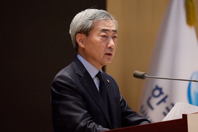 신현송 한국은행 총재가 12일 창립 제76주년 기념식에서 기념사를 말하고 있다. © 한국은행