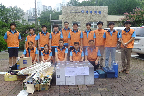  한국산업기술시험원 임직원 15명이 18일 평화의 집을 방문, 재능 나눔 봉사활동을 펼쳤다. ⓒ 한국산업기술시험원