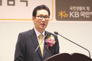  7월22일 오전 서울 종로구 내수동 KB국민카드 본점에서 진행된 KB국민카드 대표이사 사장 취임식에서 심재오 KB국민카드 대표이사 사장이 취임사를 하고 있다. ⓒ KB국민카드