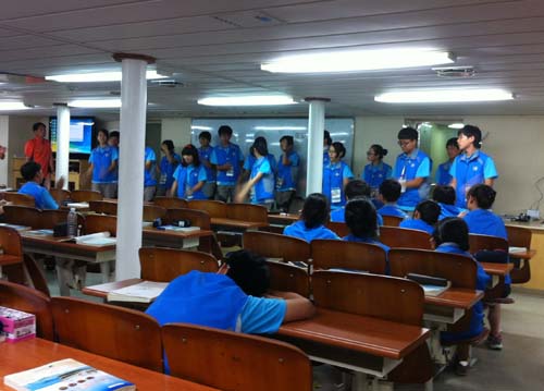  공연연습중인 새누리호 학생들. =장철호 기자.