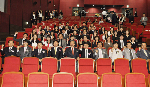  임각균 대표는 15주년 기념사에서 다사다난했던 창업기를 보내고 성장기로의 도약을 위한 발판을 만들어 낸 모든 임직원에게 감사의 마음을 전했다. = 김경태 기자