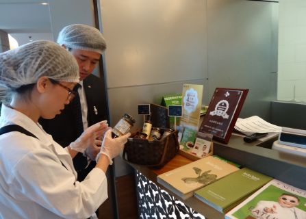  CJ푸드빌은 국내뿐 아니라 해외 매장에 대해서도 국가별 맞춤식 위생관리 매뉴얼을 정립, 국내수준의 엄격한 관리 시스템을 운영하고 있다. ⓒ CJ푸드빌