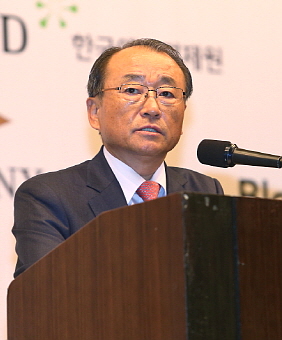  김경동 예탁결제원 사장은 해외 DR발행에 대한 정확한 정보를 제공하고 이를 포럼을 개최하게됐다고 밝혔다. ⓒ 한국예탁결제원