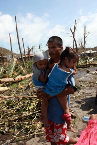 태풍 하이옌 최대피해 지역인 중부도시 타클로반의 모습 © UNICEF Philippines