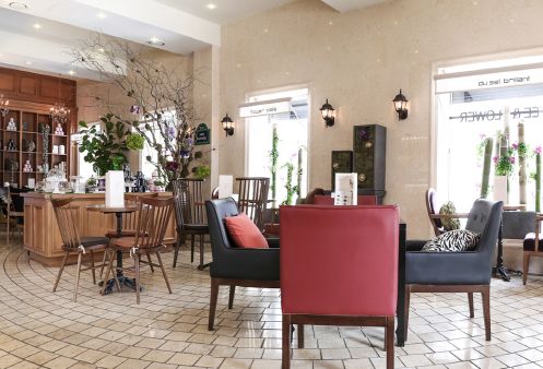  플라워샵과 카페를 결합해 독특한 분위기를 자아내는 듀셀 브리앙. ⓒ 듀셀 브리앙