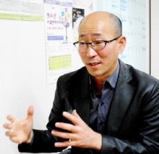  김정삼 대표는 더 많은 청소년들에게 도움을 주고 싶다는 바람을 전했다. = 정수지 기자