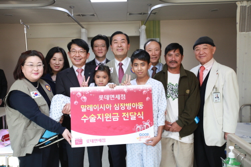  최병록 롯데면세점 인천공항점장이 '롯데면세점 해외 심장병 어린이 수술 후원'과 관련한