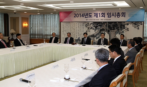  한국철강협회는 21일 임시총회를 열고 권오준 포스코 회장을 제8대 한국철강협회장으로 선임했다. ⓒ  한국철강협회