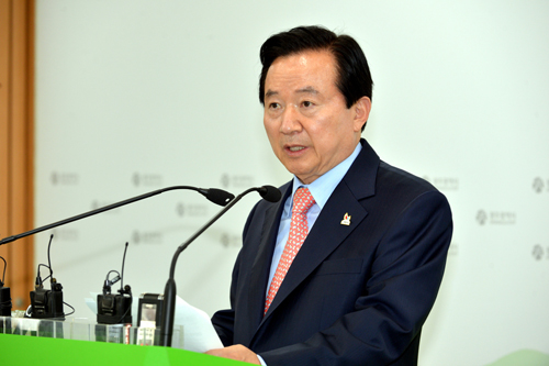  강운태 광주시장은 지난 3일 기자회견을 열고 광주를 문화콘텐츠산업 특화도시로 육성하겠다는 정부 계획과 관련해 후속조치 계획을 발표하고 있다. ⓒ광주광역시