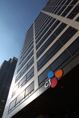 2014년 4월1일 기준 CJ그룹의 자산총액은 약 24조1000억원이고, 이날 공정거래위원회에서 발표한 '2014년 상호출자제한 기업집단 지정현황'에 따르면 CJ그룹의 재계순위(공기업 제외)는 15위다. ⓒ CJ