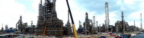  SK그룹 계열이 총출동해 만든 주롱아로마틱 콤플렉스 준공현장. ⓒ SK건설