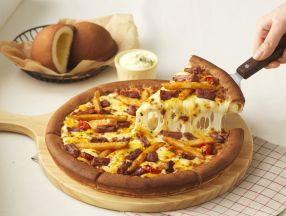  '홍두깨번 피자'. ⓒ 미스터피자